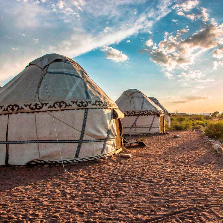 Гостиницы 3*, Юрта