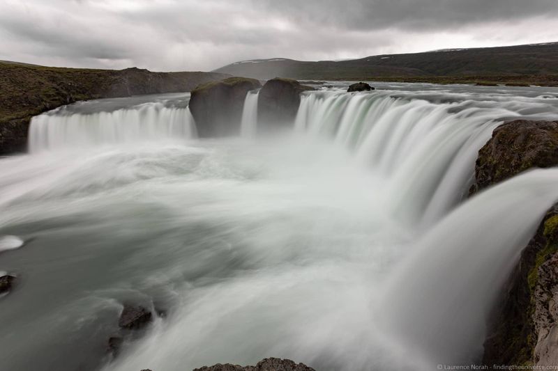 aHR0cHM6Ly93d3cuZmluZGluZ3RoZXVuaXZlcnNlLmNvbS93cC1jb250ZW50L3VwbG9hZHMvMjAxOC8wOC9HbyVDMyVCMGFmb3NzLVdhdGVyZmFsbC1JY2VsYW5kX2J5X0xhdXJlbmNlLU5vcmFoLTEuanBn aHR0cHM6Ly93d3cuZmluZGluZ3RoZXVuaXZlcnNlLmNvbS93cC1jb250ZW50L3VwbG9hZHMvMjAxOC8wOC9HbyVDMyVCMGFmb3NzLVdhdGVyZmFsbC1JY2VsYW5kX2J5X0xhdXJlbmNlLU5vcmFoLTEuanBn водопады Исландии 25 лучших водопадов Исландии aHR0cHM6Ly93d3cuZmluZGluZ3RoZXVuaXZlcnNlLmNvbS93cC1jb250ZW50L3VwbG9hZHMvMjAxOC8wOC9HbyVDMyVCMGFmb3NzLVdhdGVyZmFsbC1JY2VsYW5kX2J5X0xhdXJlbmNlLU5vcmFoLTEuanBn