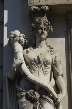 Статуя в Кинс-Иннс
