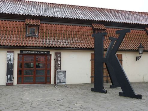 Вход в музей Франца Кафки