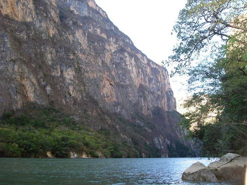 Река Грихальва на фоне каньона Сумидеро