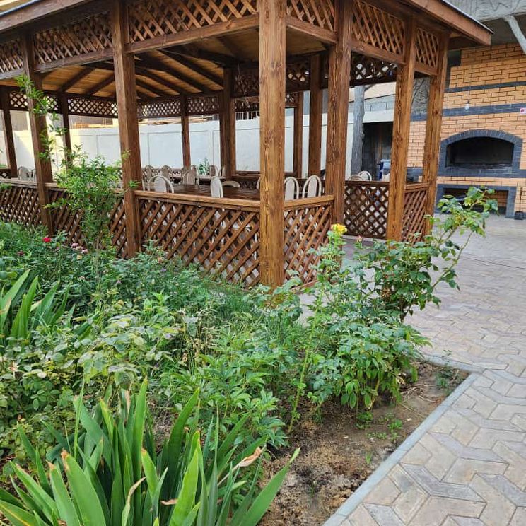 Отели 3*, Палатки