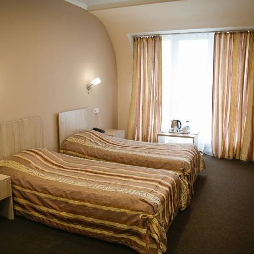 Отели 1-2*, Отели 3*