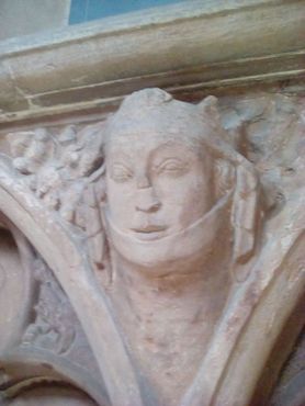 Следы заточки мечей