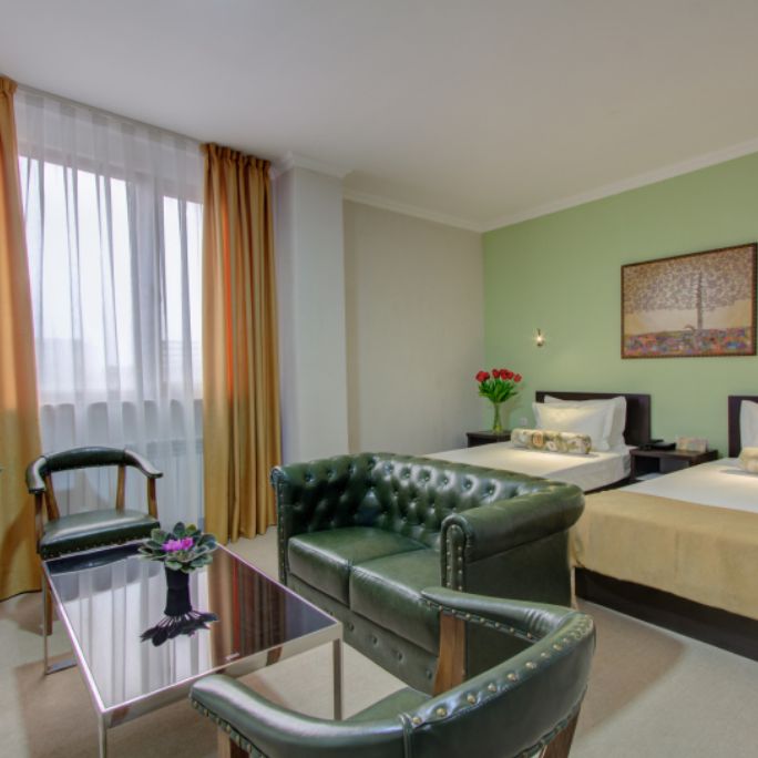 Отели 3*, Глэмпинги, Палатки