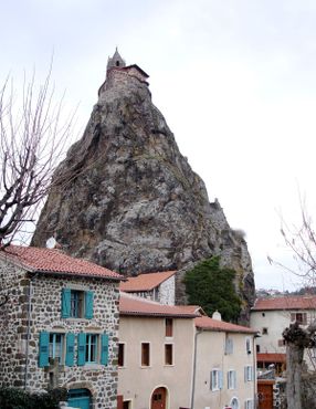 Сен-Мишель д'Эгиль