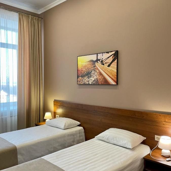 Отели 1-2*, Палатки