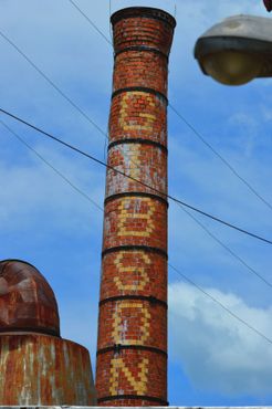 Старая гитарная фабрика «Гибсон»