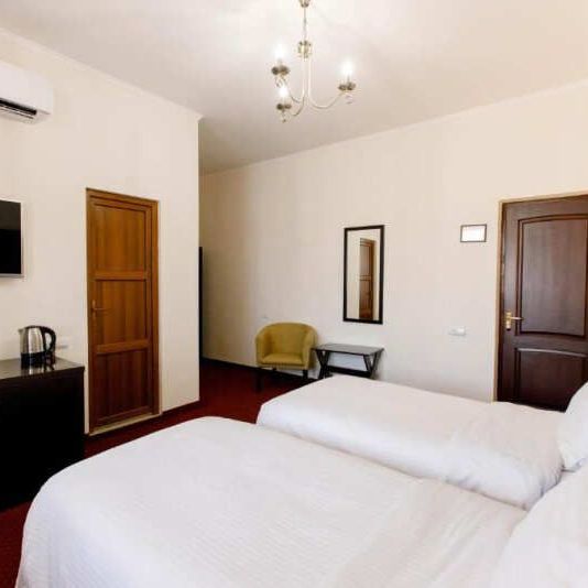 Гостиницы 3*