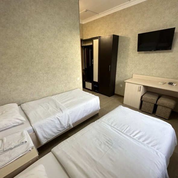 Отели 3*, Отели 4*, Глэмпинги