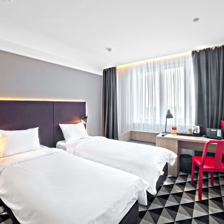 Гостевые домики, Отели 4*, Коттеджи, Мотели