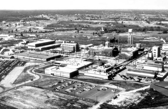 В 1950-х и 60-х годах химический завод Уэлдон-Спринг перерабатывал уран