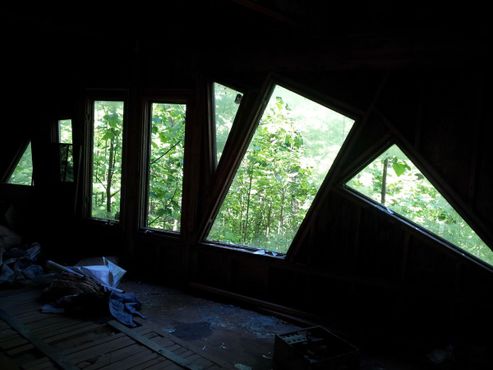 Замок Монт-Руж