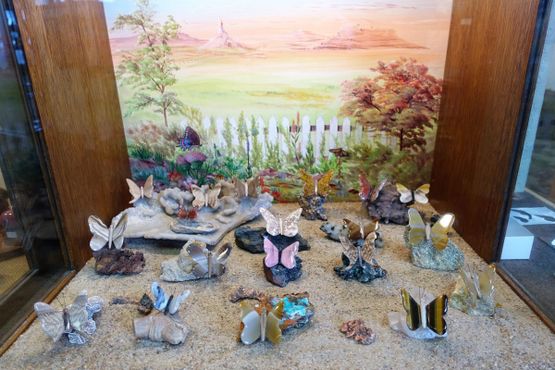 Агатовые бабочки