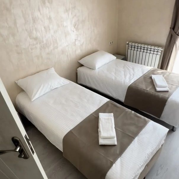 Глэмпинги, Коттеджи, Шале