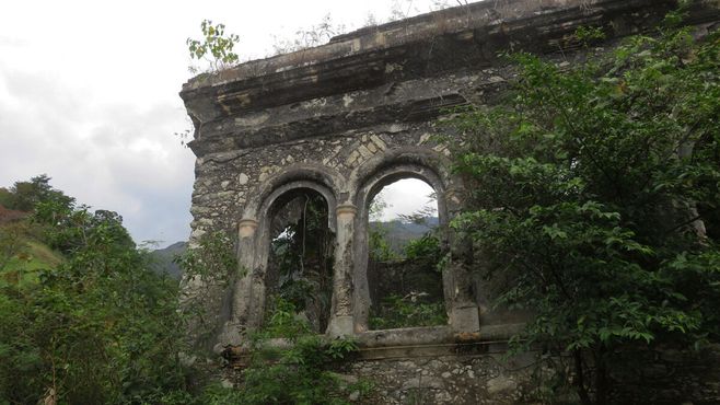 Руины школы Королевства Хаудере
