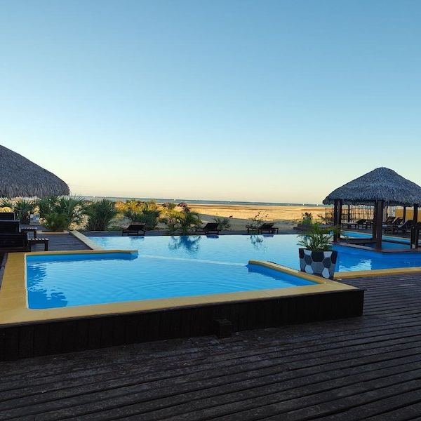 Отели 3*, Отели 4*, Бутик-отели, Бунгало, Коттеджи, Шале