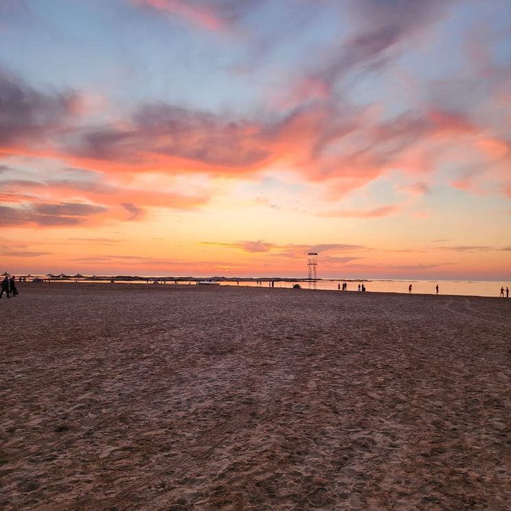 Отели 3*, Палатки