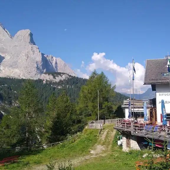 Хижины, Шале