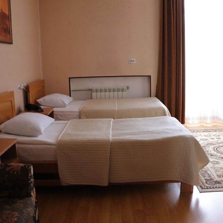 Гостиницы 4*