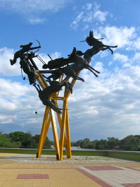 Памятник Ла-Гайтана у «Мусео
Преисторико»