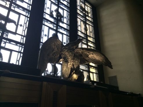 Орёл "Бруклин Дейли Игл" в центральной библиотеке