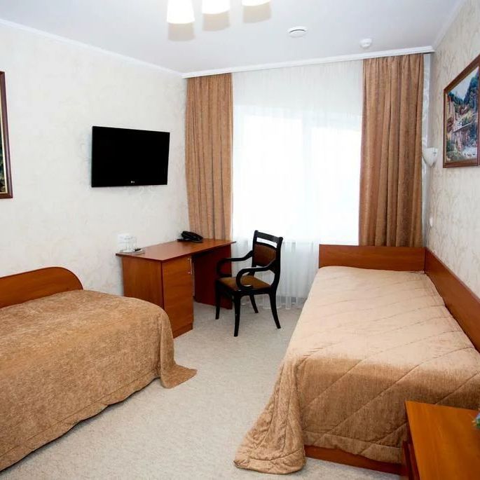 Отели 1-2*, Отели 3*