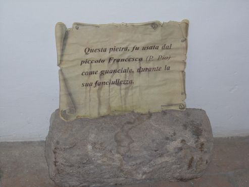 Камень, который падре Пио в детстве использовал как подушку