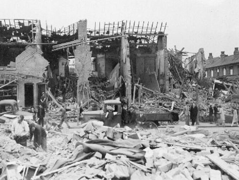 Последствия бомбардировки, 1942 год
