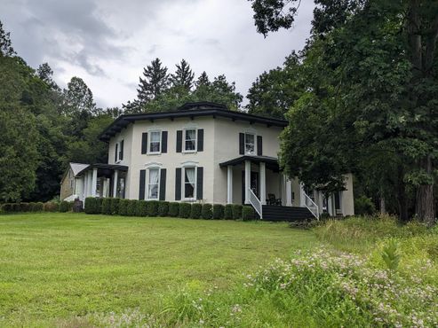 Восьмиугольный дом Тимоти Янглава