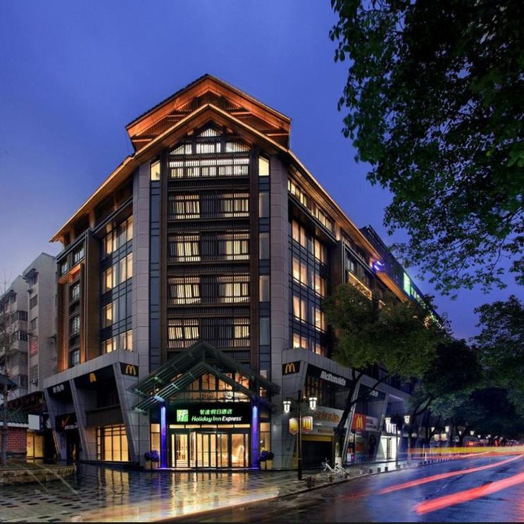 Отели 4*, Отели 5*