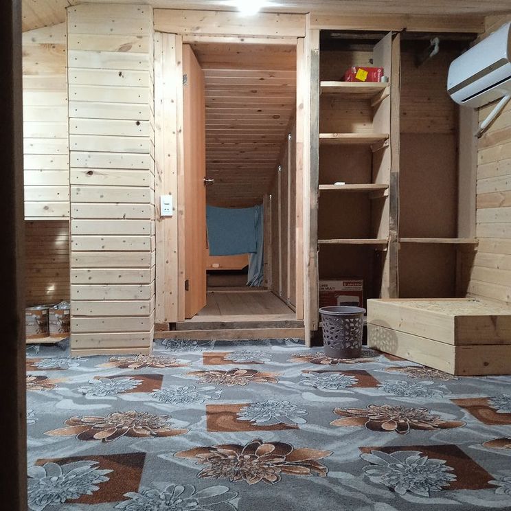 Хостелы, Палатки