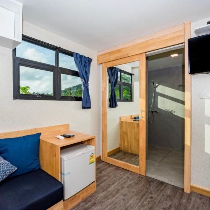 Отели 1-2*, Отели 3*