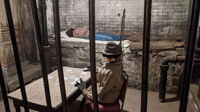 Тюремная камера