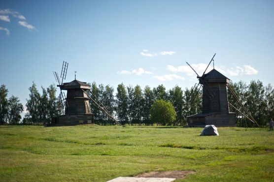 Ветряные мельницы в Музее деревянного зодчества и крестьянского быта