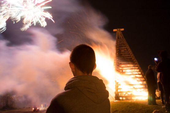 Рождественские костры на дамбе