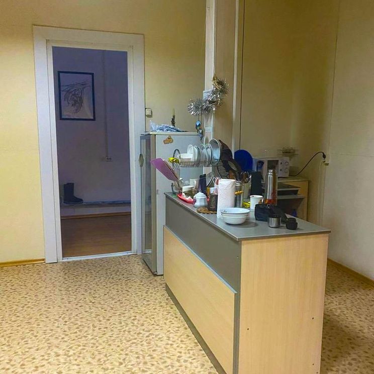 Гостиницы 1-2*, Хижина