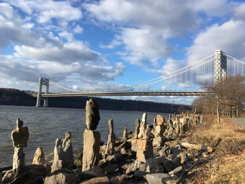 «Сизифовы камни» и мост Дж. Вашингтона