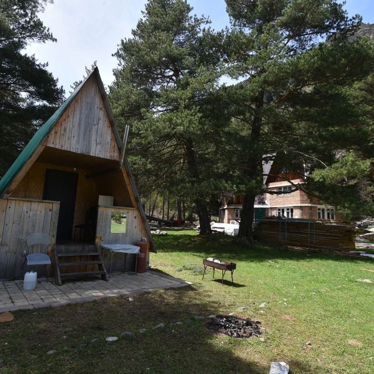 Кемпинги, Хостелы, Хижины, Палатки