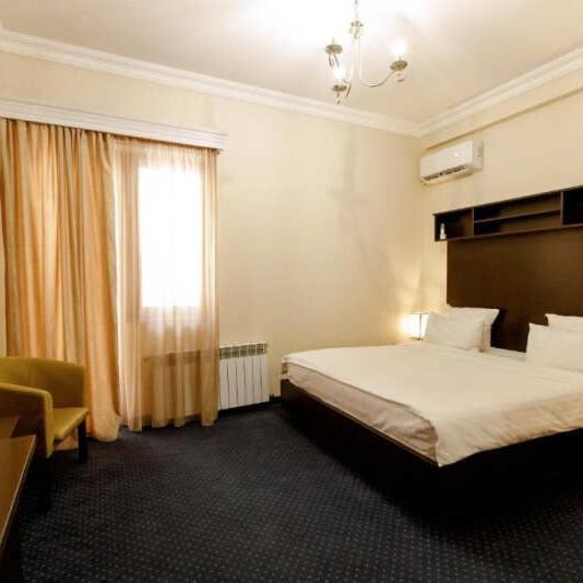 Гостиницы 3*