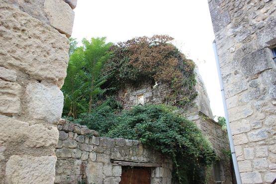 Руины Оппед-ле-Вьё