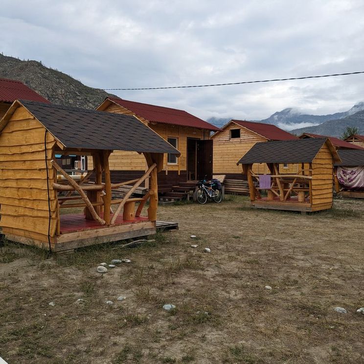 Кемпинги, Гостевые домики, Отели 3*, Апартаменты, Глэмпинги, Хижины